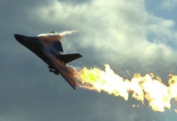 ХХІ ғасыр қаруы: электромагнитті қару (видео)