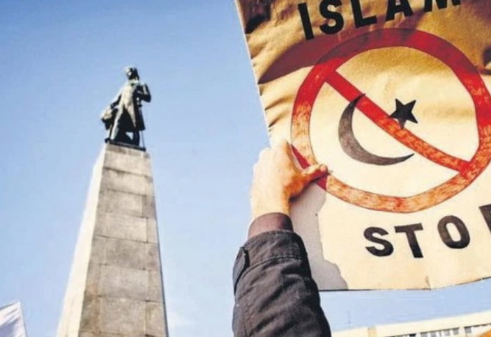 Принимающих ислам поляков обвиняют в «биологическом предательстве»