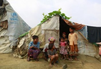 Рохиньялық мұсылмандар азаматтық ала бастады