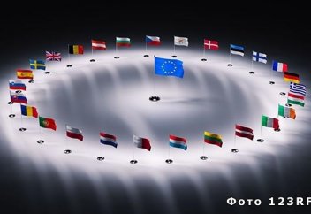 Еврокомиссия поддержала вступление Македонии и Албании в ЕС