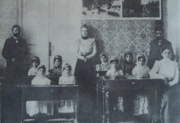 Мамания мектебі