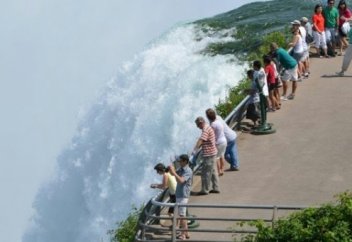 Олар мұсылман болды (өте әсерлі видео)