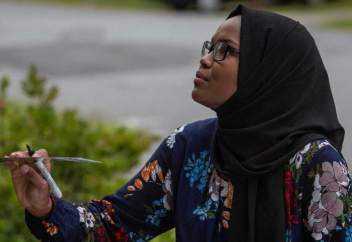 Две 26-летние мусульманки станут законодателями в США