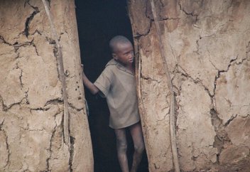 Как спасти молодежь Африки