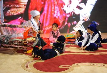 Жас аналар арасында ертегі айтудан байқау өтті