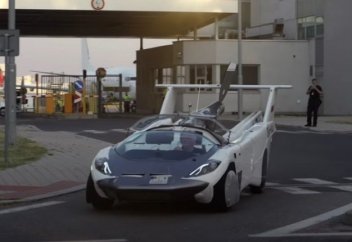 Әлемде тұңғыш рет қалалар арасында ұшатын авткөлік қатынады (видео)