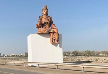 В мусульманском стране установили 10-метрового Будду