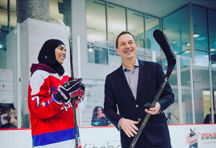 Мусульманка-хоккеист получила мастер-класс от игроков NHL (фото)