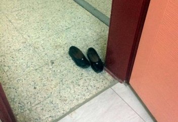 Мына балшық аяқ киім министрдің өзіне телефон соққызды