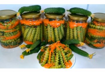 Ең дәмді мәзір: Қияр мен сәбіз қосылған қыстық салат