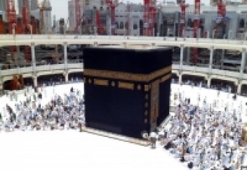 Қағбада жауған қар түсірілген жалғыз бейнежазба. (ВИДЕО)