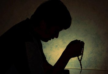 Что делать, если при совершении намаза вышло время намаза?