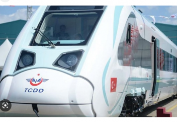 Түріктердің алғашқы электрмен жүретін пойызы (видео)