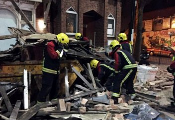 В Британии рухнула мечеть - пострадавших нет