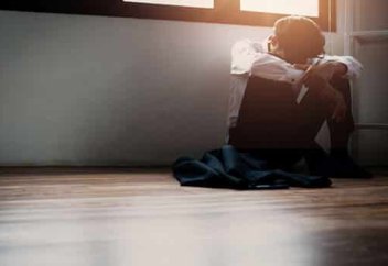 В Казахстане разрешили брать больничный при депрессии — разъяснение Минздрава