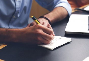 Как повлияла пандемия на отношение людей к работе за границей