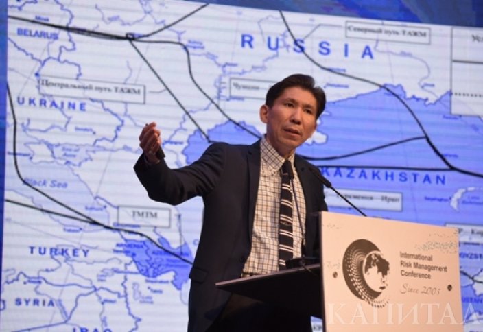 «Досым Сатпаев: К 2049 году Китай выдавит Россию из ЦА»