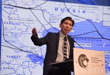 «Досым Сатпаев: К 2049 году Китай выдавит Россию из ЦА»