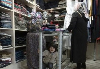 Тегін киім дүкені ашылды