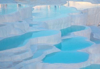 Необычные природные бассейны в Турции (фото)