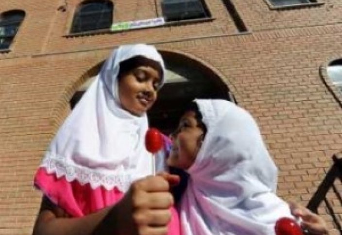 Ультиматум мусульманским школьницам от католической школы