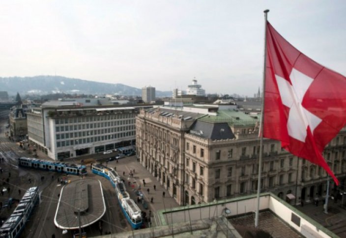 В Швейцарии хотят проверять соцсети просителей убежища