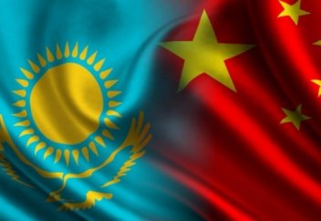 Ай түбіне лақтырған ақсүйегім