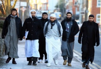 Французы высказались за запрет салафизма