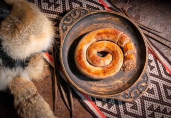 «Үлпершек, қарын көмбе, қымыз қабырға» – Ұлттық тағамдар неге брендке айналмай жатыр?