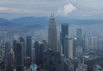 Уровень безработицы в Малайзии снизился до минимума за 11 лет