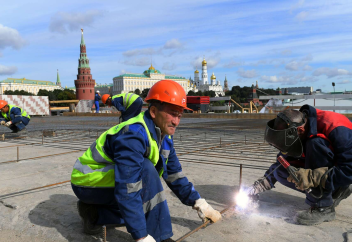 В Думу внесли законопроект о лишении мигрантов гражданства за любое правонарушение