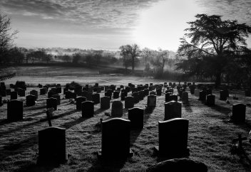 Мазарлар сақтандырылады