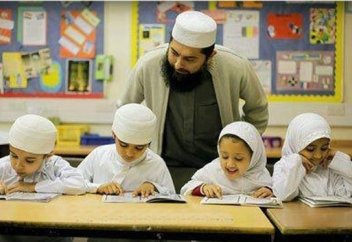В школьную программу Пакистана вернут мусульманские элементы