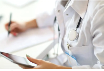 Дәрігердің көмегінсіз ауруды анықтайтын қосымша жасалды. Медициналық скринингтен өтетін жұмысшы 3 күн демалыс алуға құқылы