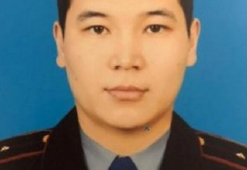 Полицейский-мусульманин, приехавший выселять квартирантов, оплатил их проживание