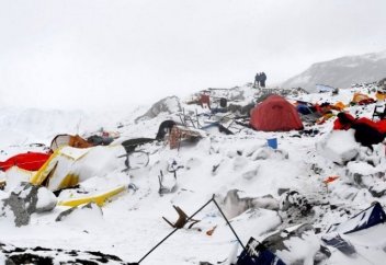 Эверестегі қар көшкінінің видеосы пайда болды