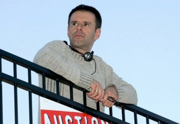 Өзінің сұрықсыз өмірін 305 мың долларға сатып жіберді...