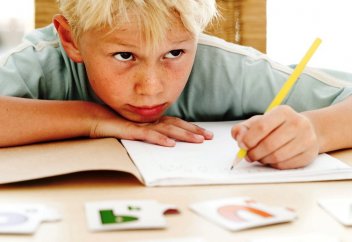 Солақайлықтың себебі неде?