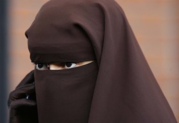 Елімізде «паранжа» мен «ниқаб» киюге тыйым салынуы мүмкін