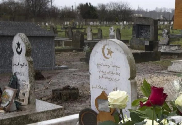 Мусульмане Франции сталкиваются с проблемой захоронения