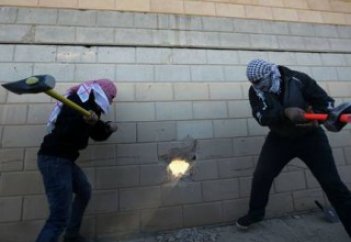 Палестинаны оқшаулаған дуал да құлайтын болады