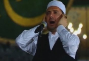 Айя-Софияда 85 жылдан кейін азан айтылды