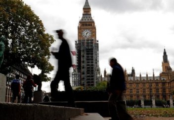 Разные: Британия согласилась выплатить Ирану долг за сорванный контракт 1974 года