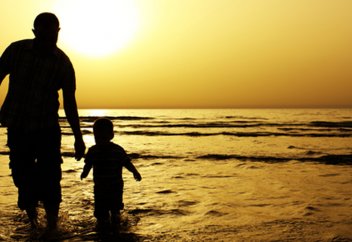 Обязательно ли давать садака по достижению возраста «мушел» - 12-летнего цикла жизни?