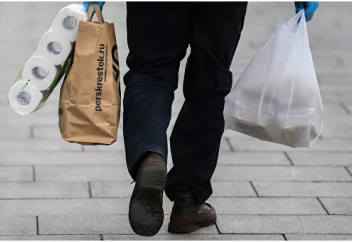 Врач рассказала, как не "принести" коронавирус с улицы в квартиру