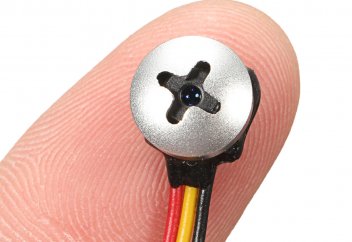 Блогер қонақ үйде жасырын камераны анықтаудың тәсілін айтты