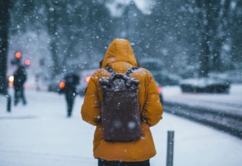 Врач назвала опасность аллергии на холод. Открыта ранее неизвестная форма льда