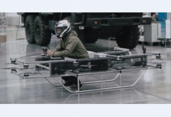 Ұшатын мотоцикл таныстырылды (видео)