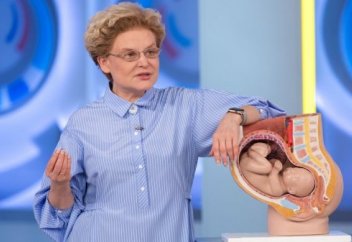 Елена Малышева призвала отказаться от использования туалетной бумаги, а вместо этого подмываться