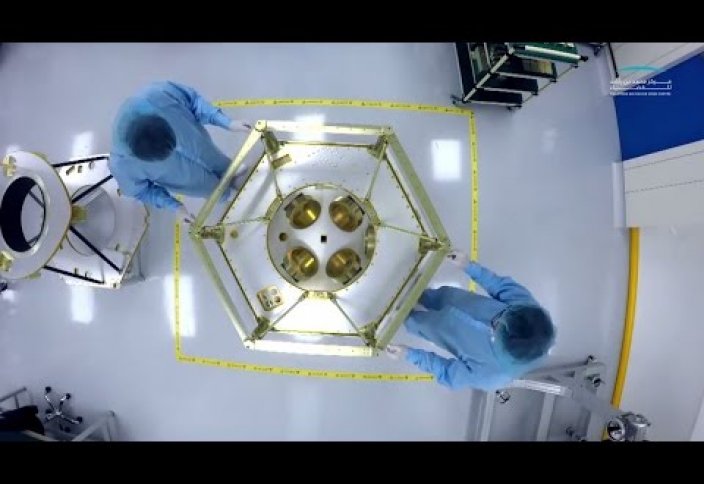 ОАЭ запустили в космос "первый арабский спутник"